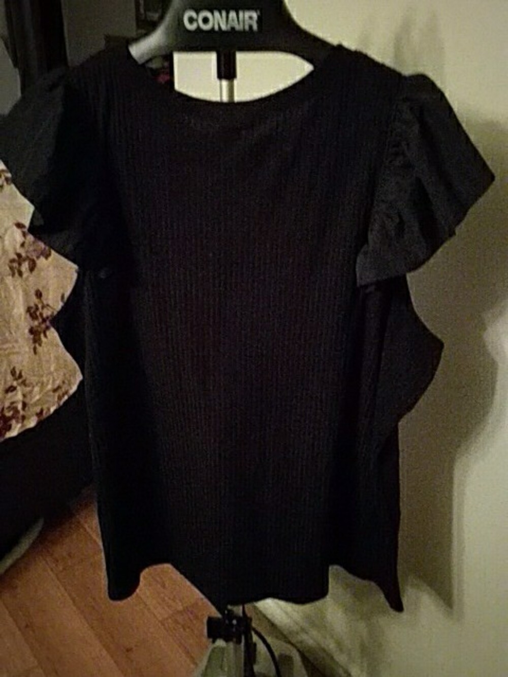 torrid Black Ruffle Sleeve Ribbed Top 5X - Picture 5 of 6